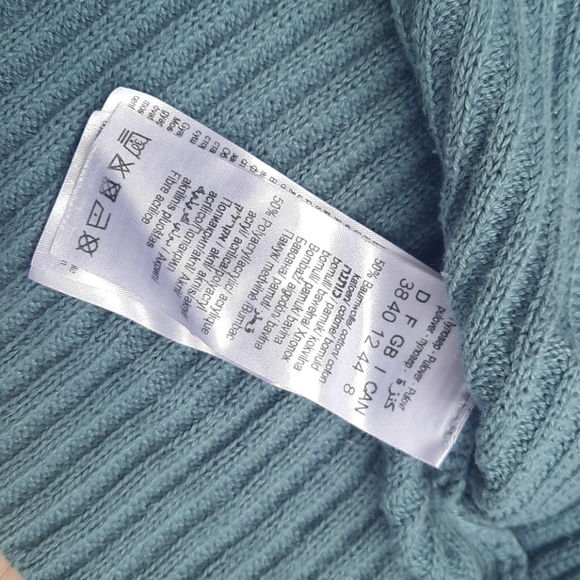 Cable knit sweater - Picture 5 of 6